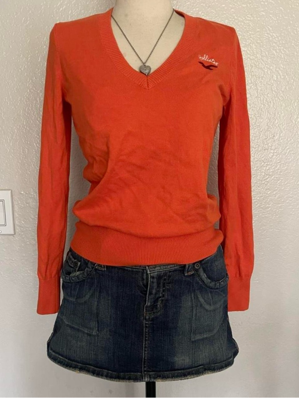 Hollister Orange y2k v-neck sweater